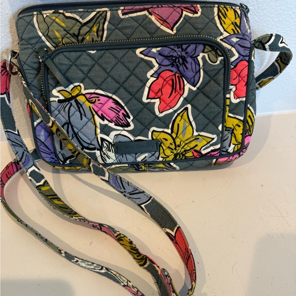 Perfect for Fall! Vera Bradley Falling Flowers Crossbody Bag Purse